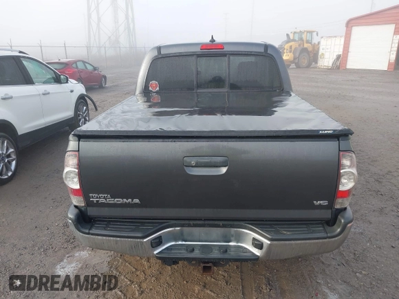 2015 Toyota Tacoma with VIN 3TMLU4EN7FM201302, listed as a IAAI auction lot 41666606 with 200,504 mi miles and . Bid and sale history available at DreamBid. Image 17.