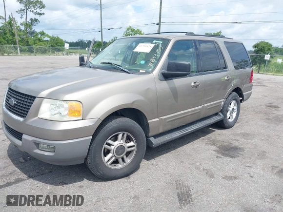 2003 Ford Expedition Special Service z VIN 1FMRU15W83LB44750, wystawiony jako IAAI lot #42350428 z przebiegiem 377 861 mil mil oraz . Historia ofert i sprzedaży dostępna na DreamBid. Obrazek 2.