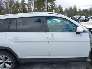 2019 Volkswagen Atlas SE с VIN 1V2LR2CA7KC602431, выставлен на аукционе IAAI как лот 41462436 с пробегом 66 186 миль миль и . История ставок и продаж доступна на DreamBid. Изображение 13.