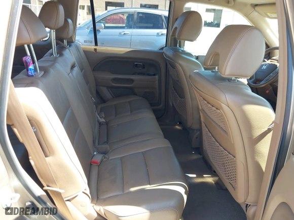 2008 Honda Pilot EX-L with VIN 5FNYF18758B012974, listed as a IAAI auction lot 41884153 with 112,165 mi miles. Bid and sale history available at carsss.com. Image 8.