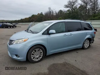2015 Toyota Sienna XLE with VIN 5TDYK3DC8FS633435, listed as a Copart auction lot 62221955 with 178,209 mi miles and Salvage title. Bid and sale history available at DreamBid. Image 1.