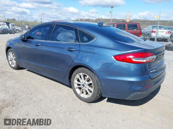 2019 Ford Fusion SE with VIN 3FA6P0HD3KR230962, listed as a IAAI auction lot 42053949 with 89,598 mi miles. Bid and sale history available at carsss.com. Image 3.