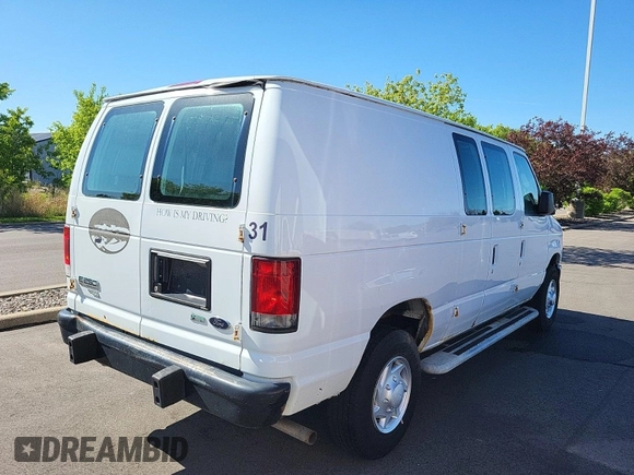2014 Ford Econoline Cargo Commercial z VIN 1FTNE2EW0EDA95532, wystawiony jako IAAI lot #42442160 z przebiegiem 140 667 mil mil oraz . Historia ofert i sprzedaży dostępna na DreamBid. Obrazek 38.