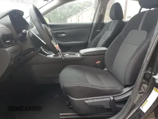 2024 Nissan Sentra SV z VIN 3N1AB8CV4RY247273, wystawiony jako Copart lot #56748845 z przebiegiem 33 788 mil mil oraz Szkoda całkowita • Salvage title. Historia ofert i sprzedaży dostępna na DreamBid. Obrazek 7.