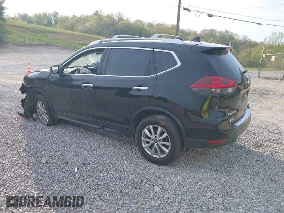 2020 Nissan Rogue SV z VIN JN8AT2MV4LW136313, wystawiony jako IAAI lot #42063856 z przebiegiem 36 298 mil mil oraz . Historia ofert i sprzedaży dostępna na DreamBid. Obrazek 3.
