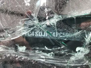 2023 Dodge Durango Pursuit z VIN 1C4SDJFT4PC590782, wystawiony jako Copart lot #69877884 z przebiegiem Nie podano mil oraz Szkoda całkowita • Salvage title. Historia ofert i sprzedaży dostępna na DreamBid. Obrazek 13.