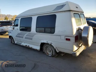 1993 Chevrolet Chevy Van z VIN 1GBEG25K1PF325078, wystawiony jako Copart lot #82640544 z przebiegiem 115 462 mil mil oraz Czysty tytuł • Clean title. Historia ofert i sprzedaży dostępna na DreamBid. Obrazek 2.