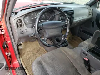 1999 Ford Ranger XL z VIN 1FTZR15V6XTA75656, wystawiony jako Copart lot #47669735 z przebiegiem 167 488 mil mil oraz Szkoda całkowita • Salvage title. Historia ofert i sprzedaży dostępna na DreamBid. Obrazek 8.