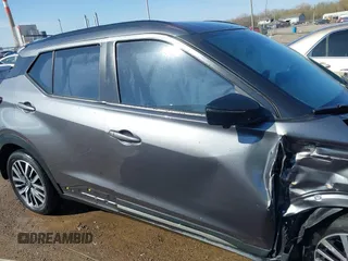 2021 Nissan Kicks SR z VIN 3N1CP5DVXML465845, wystawiony jako IAAI lot #41966146 z przebiegiem 56 134 mil mil oraz . Historia ofert i sprzedaży dostępna na DreamBid. Obrazek 13.