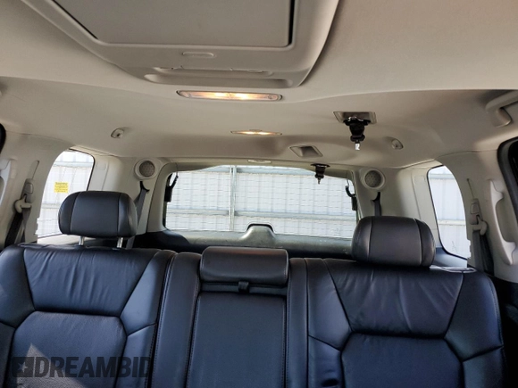 2011 Honda Pilot Touring with VIN 5FNYF4H92BB089912, listed as a Copart auction lot 52033125 with 159,080 mi miles and Salvage Title. Bid and sale history available at carsss.com. Image 10.