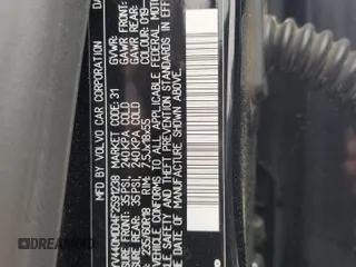 2015 Volvo XC60 T5 Drive-E Platinum with VIN YV440MDD4F2591238, listed as a Copart auction lot 51111765 with Not provided miles and Salvage title. Bid and sale history available at DreamBid. Image 14.