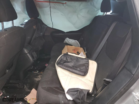 2016 Jeep Cherokee Altitude with VIN 1C4PJMCB6GW154378, listed as a Copart auction lot 80642934 with 0 mi miles and Non Repairable. Bid and sale history available at carsss.com. Image 11.