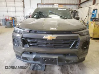 2023 Chevrolet Colorado 2WD LT z VIN 1GCPSCEK6P1267250, wystawiony jako Copart lot #47310055 z przebiegiem Nie podano mil oraz Szkoda całkowita • Salvage title. Historia ofert i sprzedaży dostępna na DreamBid. Obrazek 5.