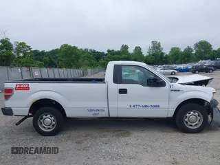 2014 Ford F-150 XL z VIN 1FTMF1CMXEKE59536, wystawiony jako IAAI lot #42515867 z przebiegiem 134 845 mil mil oraz . Historia ofert i sprzedaży dostępna na DreamBid. Obrazek 13.