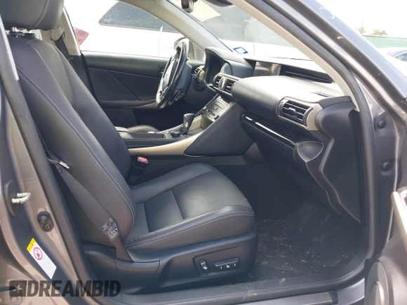 2017 Lexus IS 200t z VIN JTHBA1D24H5051294, wystawiony jako IAAI lot #42497097 z przebiegiem 79 017 mil mil oraz . Historia ofert i sprzedaży dostępna na DreamBid. Obrazek 5.