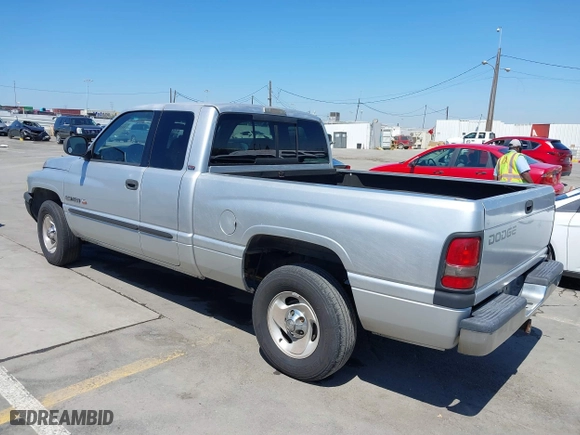 2001 Dodge Ram 1500 with VIN 3B7HC13Y81G751619, listed as a IAAI auction lot 41997208 with 125,555 mi miles. Bid and sale history available at carsss.com. Image 3.