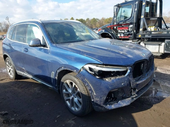 2019 BMW X5 xDrive40i with VIN 5UXCR6C59KLL01086, listed as a IAAI auction lot 41435075 with 46,177 mi miles. Bid and sale history available at carsss.com. Image 1.
