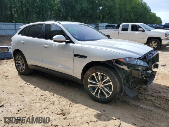 2017 Jaguar F-Pace 35t Premium with VIN SADCJ2BV4HA066611, listed as a Copart auction lot 54249725 with 103,873 mi miles and Salvage title. Bid and sale history available at DreamBid. Image 4.
