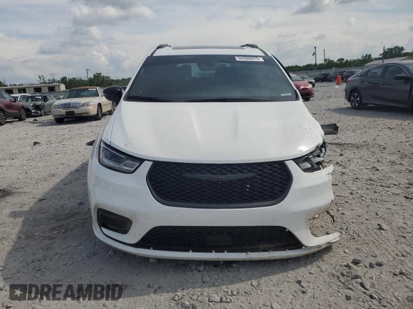 2024 Chrysler Pacifica Touring L with VIN 2C4RC1BG2RR116768, listed as a Copart auction lot 54598075 with 12,054 mi miles and Salvage title. Bid and sale history available at DreamBid. Image 5.