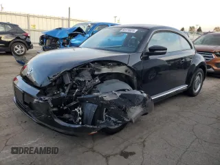 2012 Volkswagen Beetle 2.5L with VIN 3VWJX7AT1CM640492, listed as a Copart auction lot 82370824 with 152,487 mi miles and Non Repairable. Bid and sale history available at carsss.com. Image 1.