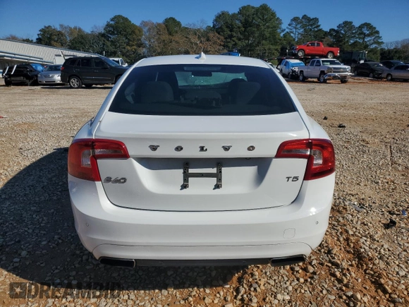 2015 Volvo S60 T5 Drive-E Platinum with VIN YV140MFD8F1301468, listed as a Copart auction lot 89196925 with Not Provided miles and Salvage Title. Bid and sale history available at carsss.com. Image 6.