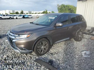2017 Mitsubishi Outlander SE z VIN JA4AD3A39HZ005783, wystawiony jako Copart lot #62524685 z przebiegiem 56 781 mil mil oraz Szkoda całkowita • Salvage title. Historia ofert i sprzedaży dostępna na DreamBid. Obrazek 1.