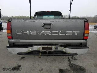 2000 Chevrolet Silverado 1500 with VIN 1GCEC14W0YE136208, listed as a Copart auction lot 45190775 with 152,016 mi miles and Salvage Title. Bid and sale history available at carsss.com. Image 6.