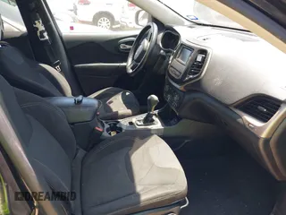 2016 Jeep Cherokee Latitude with VIN 1C4PJLCB6GW257942, listed as a IAAI auction lot 42020649 with 135,808 mi miles and . Bid and sale history available at DreamBid. Image 5.