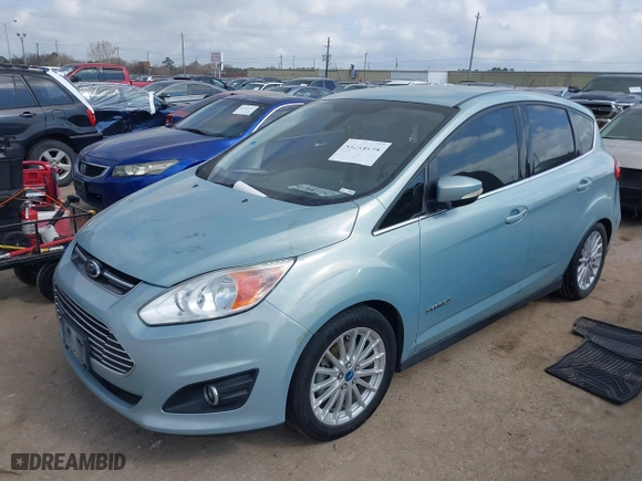 2013 Ford C-Max Hybrid SEL with VIN 1FADP5BU1DL502844, listed as a IAAI auction lot 41514194 with 162,084 mi miles. Bid and sale history available at carsss.com. Image 17.