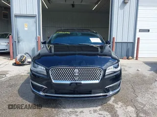 2017 Lincoln MKZ Premiere z VIN 3LN6L5A99HR645409, wystawiony jako IAAI lot #41992396 z przebiegiem 121 506 mil mil oraz . Historia ofert i sprzedaży dostępna na DreamBid. Obrazek 6.