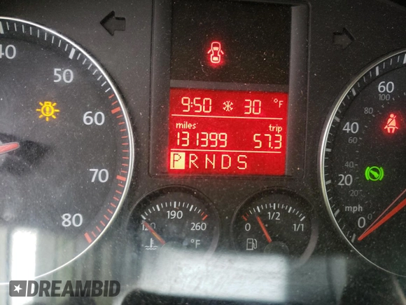 2006 Volkswagen Jetta 2.5L with VIN 3VWRF71K76M674745, listed as a Copart auction lot 46749263 with 131,399 mi miles and Salvage title. Bid and sale history available at DreamBid. Image 9.