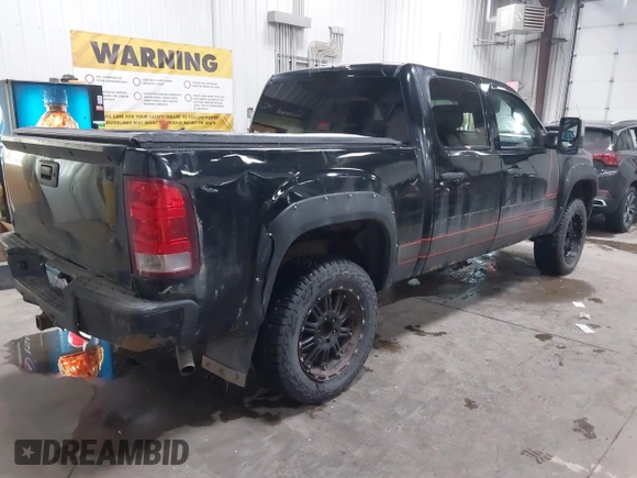 2010 GMC Sierra 1500 Denali z VIN 3GTRKXE20AG272226, wystawiony jako IAAI lot #41958283 z przebiegiem 244 627 mil mil oraz . Historia ofert i sprzedaży dostępna na DreamBid. Obrazek 4.
