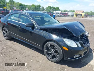 2011 Mercedes-Benz E 350 Luxury z VIN WDDHF8HB6BA430947, wystawiony jako IAAI lot #42378418 z przebiegiem 89 759 mil mil oraz . Historia ofert i sprzedaży dostępna na DreamBid. Obrazek 1.