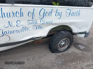 2000 Chevrolet Express with VIN 1GAHG39R9Y1231043, listed as a IAAI auction lot 40906500 with 71,979 mi miles. Bid and sale history available at carsss.com. Image 6.