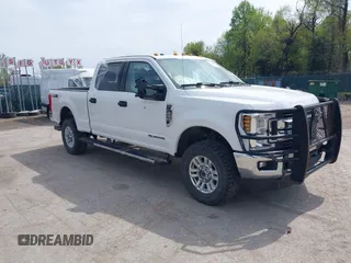 2019 Ford F-250 XL z VIN 1FT7W2BT8KEC84046, wystawiony jako IAAI lot #41969888 z przebiegiem 64 831 mil mil oraz . Historia ofert i sprzedaży dostępna na DreamBid. Obrazek 1.