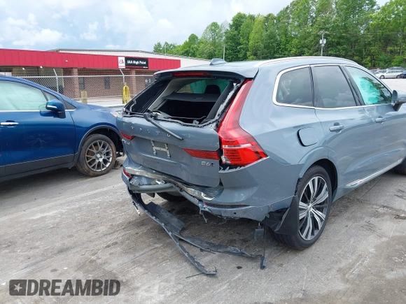 2022 Volvo XC60 Inscription z VIN YV4062RL6N1954497, wystawiony jako IAAI lot #42243369 z przebiegiem 38 043 mil mil oraz . Historia ofert i sprzedaży dostępna na DreamBid. Obrazek 4.