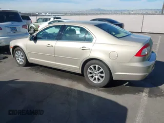 2006 Mercury Milan with VIN 3MEFM07196R631124, listed as a IAAI auction lot 41896762 with 132,581 mi miles and . Bid and sale history available at DreamBid. Image 3.