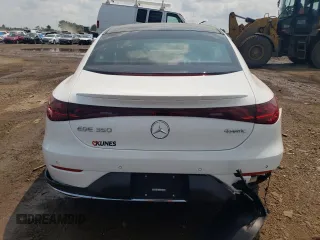 2023 Mercedes-Benz EQE 350 z VIN W1KEG1CB9PF014285, wystawiony jako Copart lot #62568364 z przebiegiem 7 803 mil mil oraz Szkoda całkowita • Salvage title. Historia ofert i sprzedaży dostępna na DreamBid. Obrazek 6.
