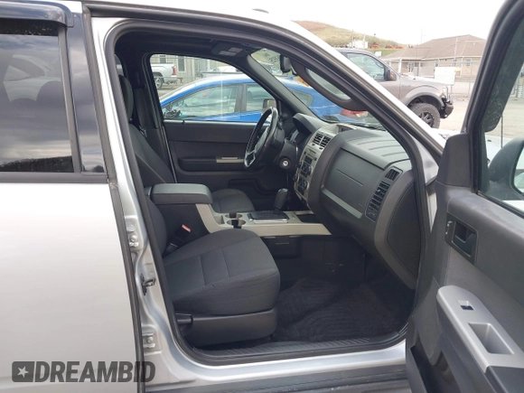 2012 Ford Escape XLT with VIN 1FMCU9DG1CKB76704, listed as a IAAI auction lot 41863525 with 176,104 mi miles and . Bid and sale history available at DreamBid. Image 5.