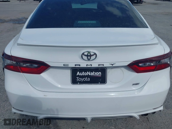 2022 Toyota Camry SE with VIN 4T1T11AK4NU675734, listed as a IAAI auction lot 41719703 with 34,473 mi miles. Bid and sale history available at carsss.com. Image 17.