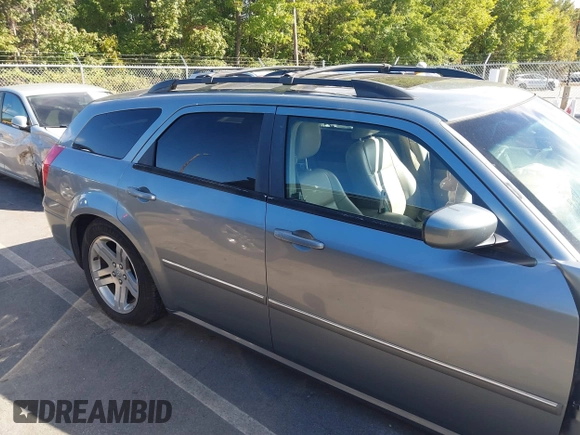 2007 Dodge Magnum R/T with VIN 2D4GV572X7H655828, listed as a IAAI auction lot 40561783 with 166,143 mi miles and . Bid and sale history available at carsss.com. Image 14.