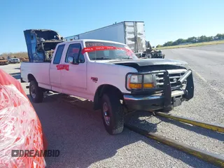 1995 Ford F-250 with VIN 1FTHX26F8SEA67408, listed as a IAAI auction lot 40466954 with 152,737 mi miles and . Bid and sale history available at DreamBid. Image 1.