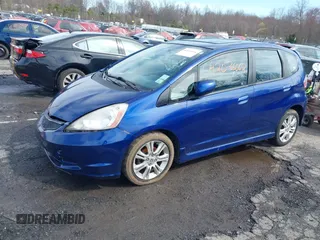 2009 Honda Fit Sport with VIN JHMGE88459S053654, listed as a IAAI auction lot 42036062 with 190,246 mi miles. Bid and sale history available at carsss.com. Image 2.