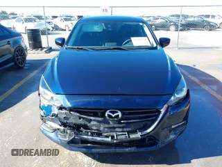 2018 Mazda 3 Touring z VIN 3MZBN1L36JM238646, wystawiony jako IAAI lot #41376772 z przebiegiem 97 261 mil mil oraz . Historia ofert i sprzedaży dostępna na DreamBid. Obrazek 12.