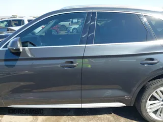 2018 Audi Q5 Premium Plus z VIN WA1BNAFY7J2149356, wystawiony jako IAAI lot #41851706 z przebiegiem 134 874 mil mil oraz . Historia ofert i sprzedaży dostępna na DreamBid. Obrazek 15.