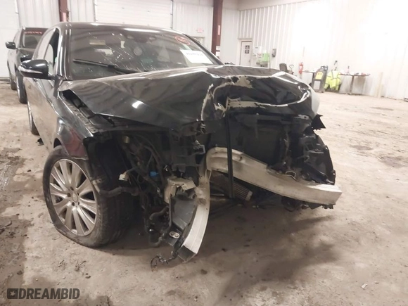 2015 Mercedes-Benz S-Class S 550 with VIN WDDUG8FB9FA070884, listed as a IAAI auction lot 41699431 with 154,273 mi miles. Bid and sale history available at carsss.com. Image 6.