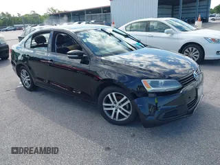 2011 Volkswagen Jetta Sedan SE w/Convenience & Sunroof with VIN 3VWDX7AJ5BM354817, listed as a IAAI auction lot 41919430 with 156,284 mi miles. Bid and sale history available at carsss.com. Image 1.