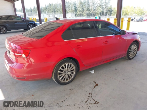 2015 Volkswagen Jetta Sedan 1.8T SE with VIN 3VWD17AJ3FM284712, listed as a IAAI auction lot 42052882 with 140,088 mi miles. Bid and sale history available at carsss.com. Image 4.