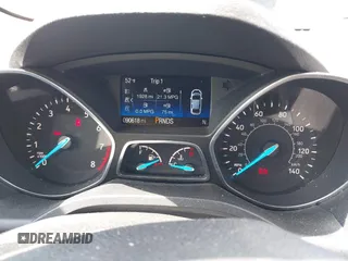 2017 Ford Escape SE with VIN 1FMCU0GD3HUD25445, listed as a IAAI auction lot 42043186 with 90,618 mi miles. Bid and sale history available at carsss.com. Image 7.