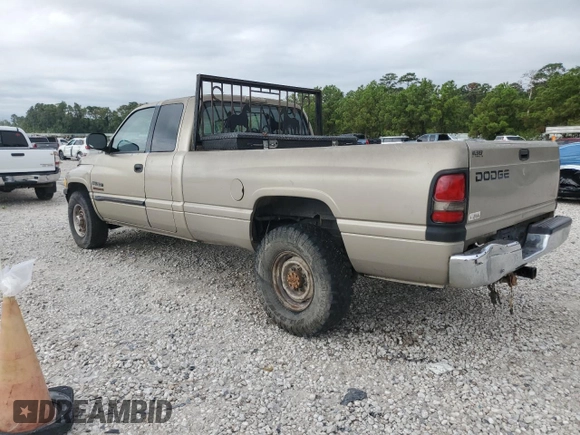 2002 Dodge Ram 2500 with VIN 3B7KC23672M223650, listed as a Copart auction lot 70655984 with 165,477 mi miles and Clean Title. Bid and sale history available at carsss.com. Image 2.
